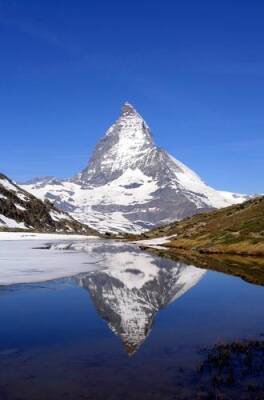 Гора Маттерхорн в Альпах плавно раскачивается как с севера на юг, так и с востока на запад - argumenti.ru - Швейцария - Италия