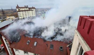 На Киевщине произошел масштабный пожар в отеле - lenta.ua - Украина - Киевская обл.