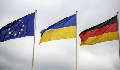 Кристин Ламбрехт - В Германии объяснили отказ предоставить Украине оружие - rosbalt.ru - Россия - Украина - Германия