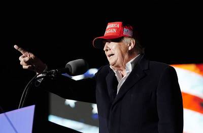 Дональд Трамп - Байдену досталось от Трампа за разговор с Зеленским - tvc.ru - США - Украина
