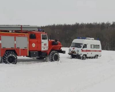 В Белгородской области пожарная машина вытащила автомобиль скорой помощи из снежного плена - runews24.ru - Белгородская обл. - Белгород