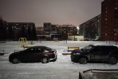 Ян Хайцеэр - Автоэксперт Хайцеэр объяснил, как правильно парковаться зимой - mk.ru