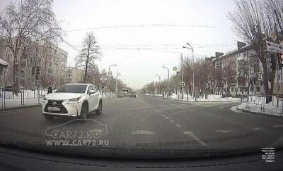 Lexus - Тюменку на иномарке Lexus привлекли к ответственности за опасное вождение - news.megatyumen.ru - Тюмень