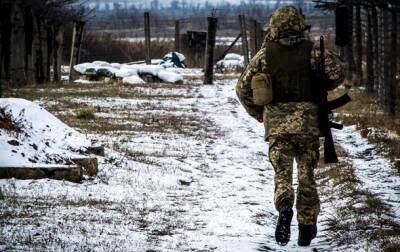 На Донбассе три обстрела за сутки, ранен военный - korrespondent.net - Украина - Светлодарск