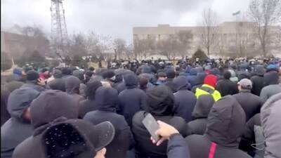 Касым-Жомарт Токаев - Токаев призвал к диалогу протестующих против повышения цен на газ - iz.ru - Казахстан - Израиль - Актау