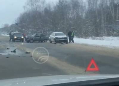 Очевидцы опубликовали видео с места массового ДТП на Солотчинском шоссе - ya62.ru - Рязань
