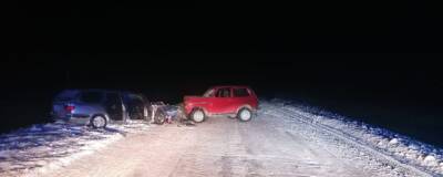 В НСО мужчина попробовал взять на буксир сломавшуюся машину, но попал в ДТП и уехал - runews24.ru - Новосибирская обл.