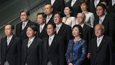 Нобуо Киси - Хирокадзу Мацуно - В Японии заявили об угрозе безопасности мира из-за запуска ракеты КНДР - iz.ru - КНДР - Израиль - Япония