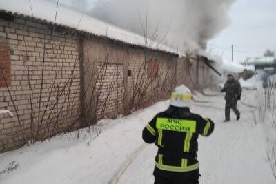 В Ивановской области сгорел гараж на площади 250 квадратных метров - mkivanovo.ru - Приволжск - Ивановская обл.