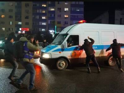 В ходе протестов в Казахстане пострадали 95 полицейских - unn.com.ua - Украина - Киев - Казахстан - Алма-Ата - Шымкент - Тараз - Протесты