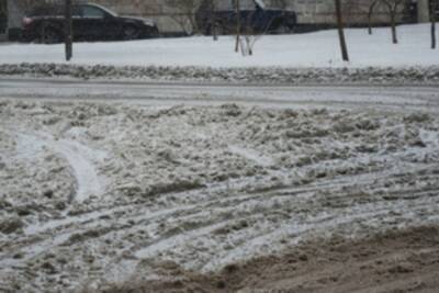 Жители Сарапула жалуются на отвратительную уборку улиц от снега - izhevsk.mk.ru - Сарапул