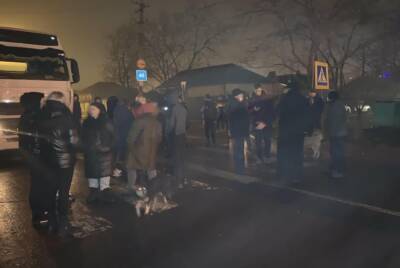 «У нас правитель – дебил!»: В Мариуполе перекрыли улицу из-за... - politnavigator.net - Украина - ДНР - Мариуполь - р-н Приморский