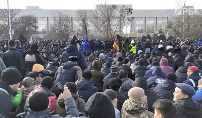 Касым-Жомарт Токаев - Алихан Смаилов - Президент Казахстана на фоне протестов отправил правительство в отставку - og.ru - Казахстан - Алма-Ата - Мангистауская обл. - Шымкент - Тараз