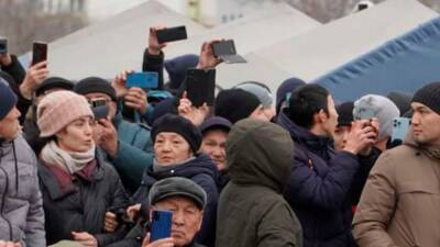 Участники акции протеста в Актау снова установили юрты на площади - inforeactor.ru - Казахстан - Актау