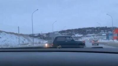Закружился: водитель «Нивы» удивил автомобилистов на ул. Гагарина - penzainform.ru - Пенза