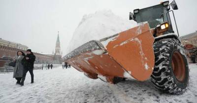 Жителей Москвы предупредили о сильном снегопаде 9 января - ren.tv - Москва - Москва
