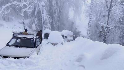 Пакистан: более 20 человек погибли в автомобильной пробке под снегом - ru.euronews.com - Россия - США - Казахстан - Франция - Пакистан - Исламабад