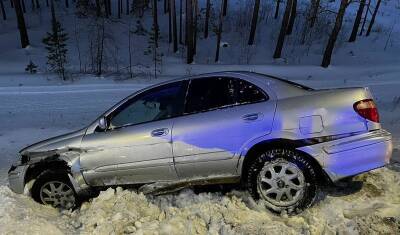 Беременная и двое детей попали в аварию в Тюмени - nashgorod.ru - Ханты-Мансийск - Тюмень - Тюменская обл.