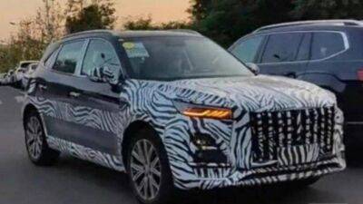 В России может появиться люксовый кроссовер Hongqi HS5, который сейчас проходит рестайлинг - usedcars.ru - Россия - Китай