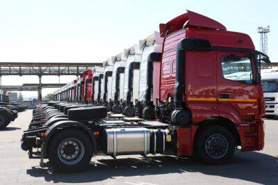 В сентябре новых грузовиков куплено на 2% больше, чем в августе - autostat.ru - Камаз