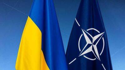 Єнс Столтенберг - У НАТО назвали головний пріоритет щодо зміцнення оборони України - lenta.ua - Україна - Росія