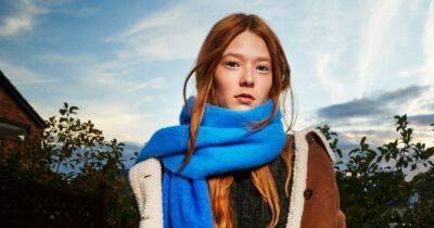 Шарф в тренде: самые модные модели для холодной зимы 2022 - focus.ua - Украина