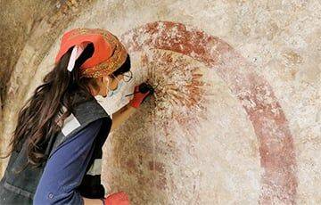 В Мексике нашли древнюю фреску с ацтекским богом алкоголя - charter97.org - Белоруссия - Мехико - Mexico