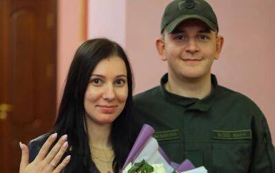 Нацгвардиец сделал предложение возлюбленной на концерте Иво Бобула - korrespondent.net - Украина - Черновцы