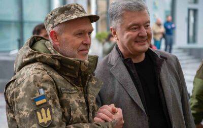 Петро Порошенко - Порошенко з волонтерами передали батальйону на південному напрямку партію допомоги - rbc.ua - Україна