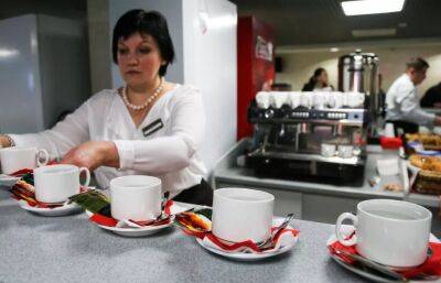 Белорусы стали чаще ходить в кафе? В стране вырос товарооборот в сфере общепита - grodnonews.by - Белоруссия