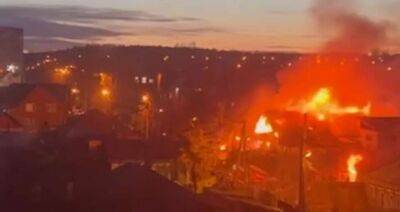 Військовий літак впав на житловий будинок у Росії – уже другий за тиждень (відео) - lenta.ua - Украина