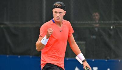Циципас проиграл 19-летнему Руне в финале турнира ATP в Стокгольме - sportarena.com - Дания - Стокгольм - Греция - Циципас - Stockholm