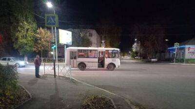 В Оренбурге маршрутка сбила 16-летнего пешехода - usedcars.ru - Оренбург - Оренбургская обл.