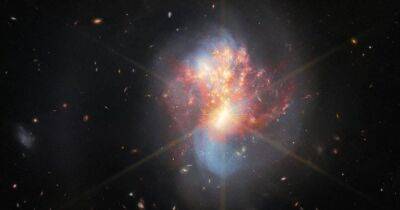 Джеймс Уэбб - Столкновение галактик в 270 млн световых лет: телескоп Уэбба увидел космический катаклизм (видео) - focus.ua - Украина
