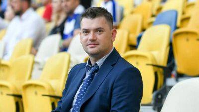 Виктор Вацко - Setanta уволила комментатора, который одновременно комментировал два футбольных матча в прямом эфире - 24tv.ua - Турция - Германия