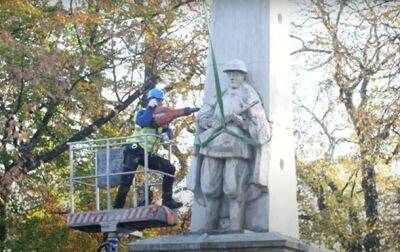 Адольф Гитлер - В Польше снесли четыре памятника красноармейцам - korrespondent.net - Россия - Украина - Польша - Финляндия