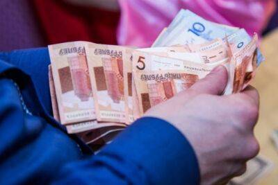 В Лиде продавец обсчитала пенсионерку на 270 рублей при обмене купюр - grodnonews.by - Белоруссия
