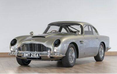 Джеймс Бонд - Aston Martin - Копию авто Aston Martin Джеймса Бонда из фильма “Не время умирать” продали почти за 3 миллиона фунтов - golos.ua - Украина