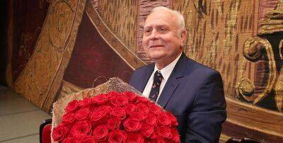 Александр Лукашенко - Александр Лукашенко поздравил Валентина Елизарьева с 75-летием: ваши спектакли - настоящая легенда сцены - grodnonews.by - Белоруссия