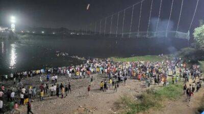 В Индии в результате обрушения моста погибли более 50 человек - ru.slovoidilo.ua - Южная Корея - Украина - Иран - Индия - Сеул - штат Гуджарат