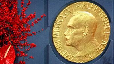 Нобелівську премію з фізики дали трьом вченим за дослідження в галузі квантової механіки - bin.ua - Украина - місто Париж