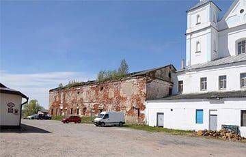 В Глубоком продают монастырь XVIII века, где ночевал Наполеон - charter97.org - Москва - Белоруссия - район Полоцкий