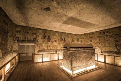 Элизабет Тейлор - Так вот где Клеопатра: В Египте нашли таинственный тоннель, возможно, ведущий в царскую гробницу - obzor.lt - Египет