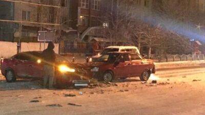 В массовом ДТП в Сургуте пострадали 4 человека - usedcars.ru - Сургут - Югра
