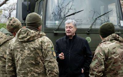 Петро Порошенко - Порошенко передав допомогу 12 підрозділам ЗСУ - rbc.ua - Україна