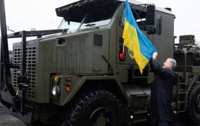 Петро Порошенко - Стало відомо, в яку бригаду Порошенко передає найбільший у світі тягач Oshkosh - rbc.ua - США - Україна