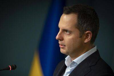 Ростислав Шурма - В Офисе президента предполагают реструктуризацию госдолга ближе к завершению войны - minfin.com.ua - Украина - Париж