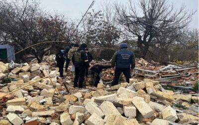 Росіяни розстріляли сім цивільних та підірвали будинок в селі Херсонської області - rbc.ua - Україна - Росія