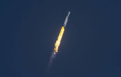 SpaceX запустила надважку ракету Falcon Heavy з секретними супутниками США - vchaspik.ua - США - Украина - Того - місто Запуск