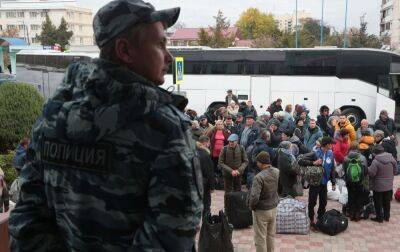Окупанти проводять "евакуацію" з лівобережжя Херсонської області: у Генштабі розкрили деталі - rbc.ua - Україна